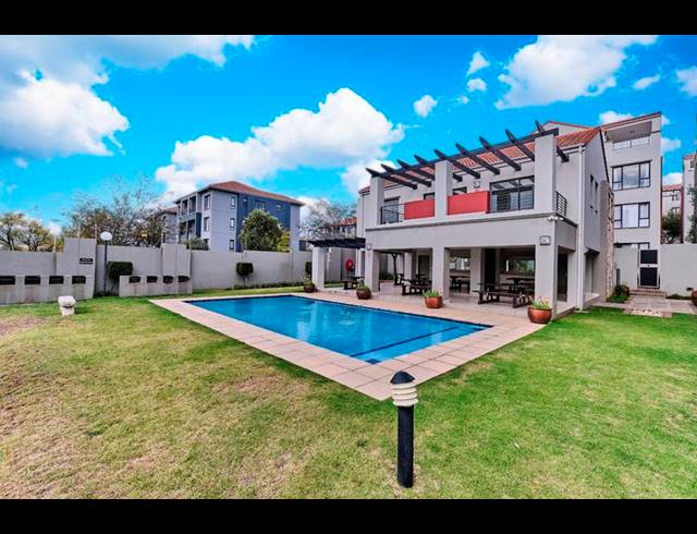 1 BEDROOM APARTMENT FOR SALE IN LONEHILL